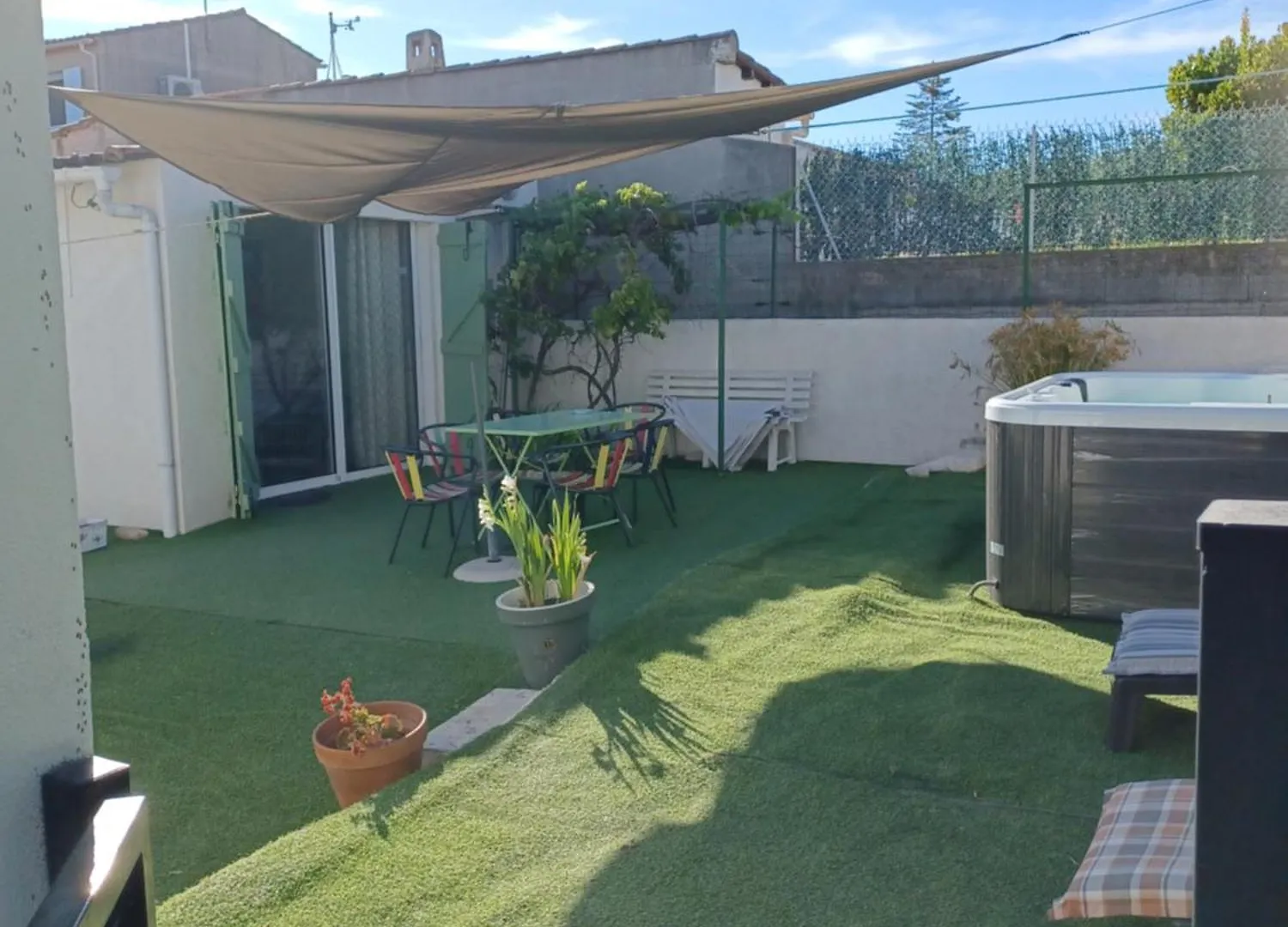 Love Room Option Jacouzzi A La Mer سا سيرْ سور مير